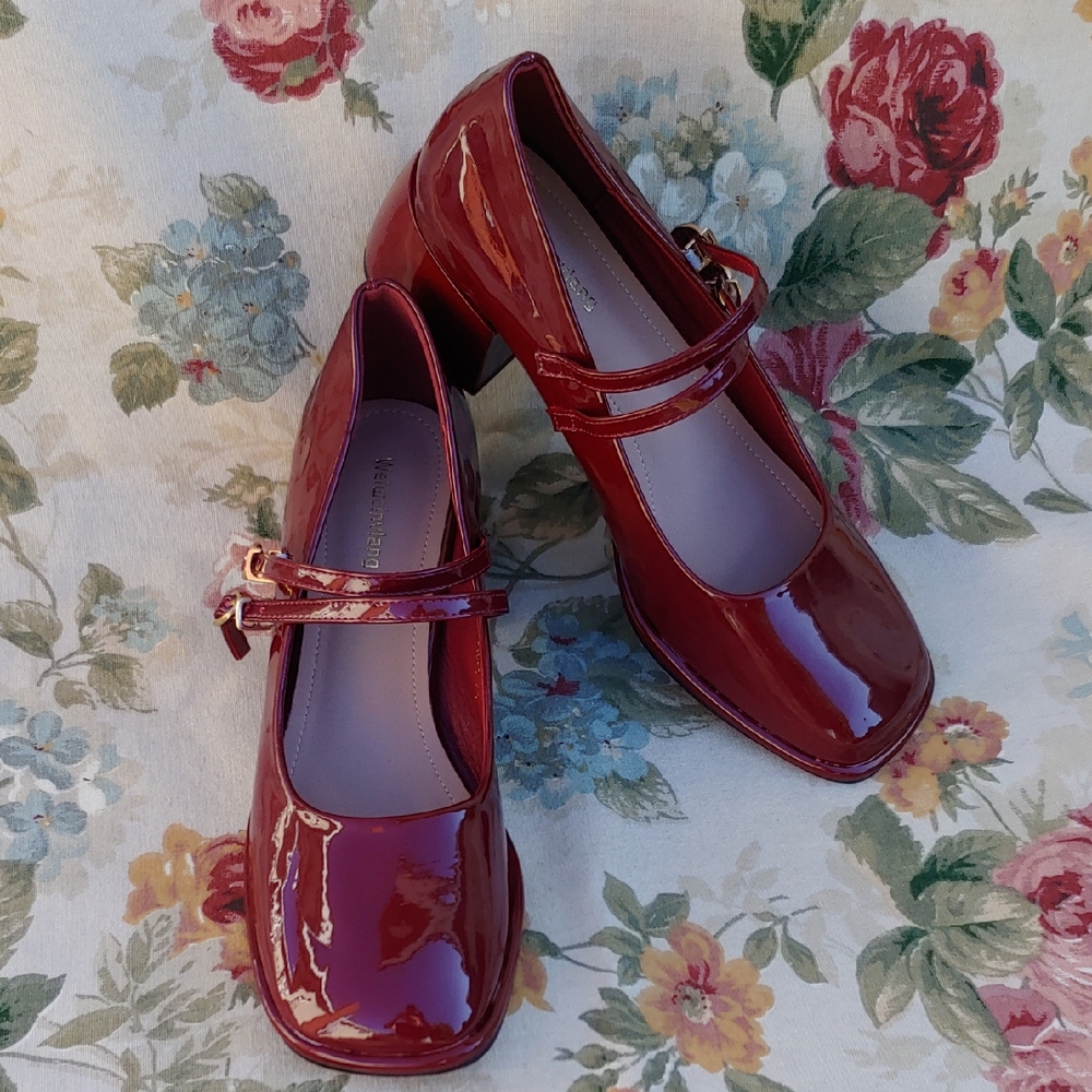 Women's Patent Burgundy Mary Jane Shoes with Block Heels size US 10 Euro 41 - Picture 4 of 17